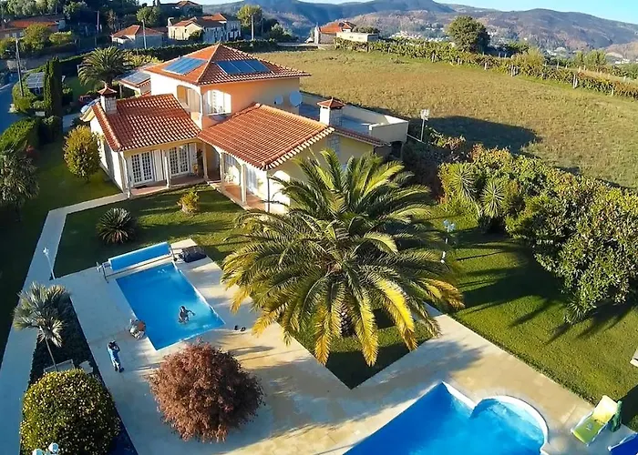 Semesterbostad Passadicos & Jacuzzi - *